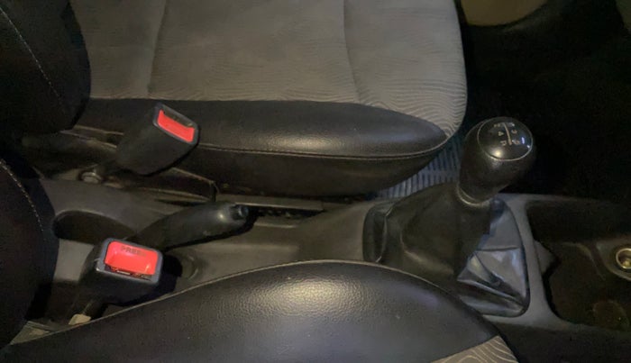 2013 Hyundai Eon MAGNA +, Petrol, Manual, 73,242 km, Gear Lever