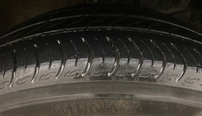 2022 Honda Amaze 1.2L I-VTEC VX CVT, Petrol, Automatic, 37,815 km, Right Front Tyre Tread