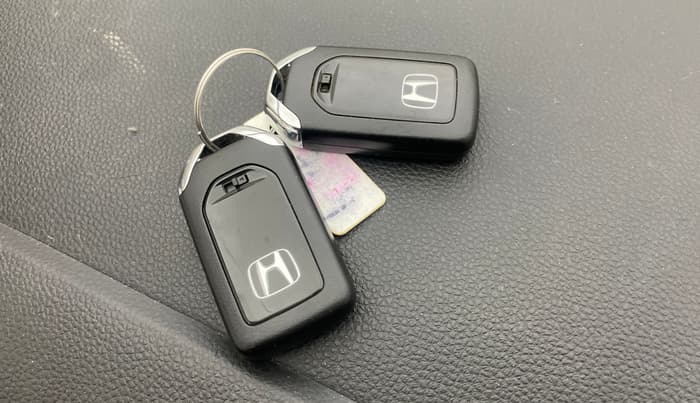 2022 Honda Amaze 1.2L I-VTEC VX CVT, Petrol, Automatic, 37,815 km, Key Close Up