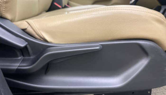 2022 Honda Amaze 1.2L I-VTEC VX CVT, Petrol, Automatic, 37,815 km, Driver Side Adjustment Panel