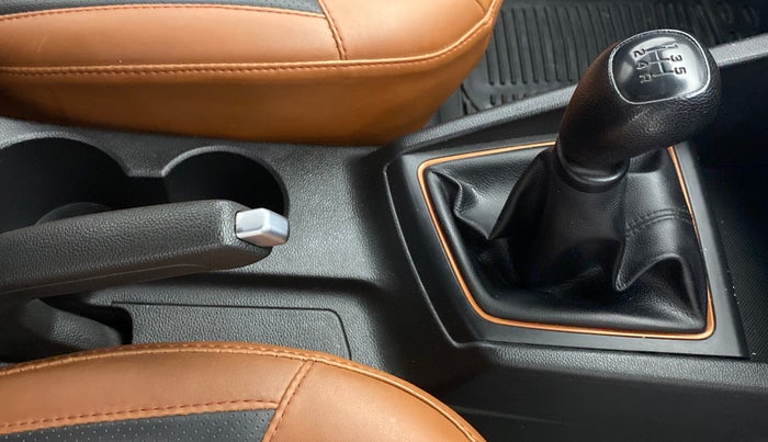 2015 Hyundai i20 Active 1.2 S, Petrol, Manual, 72,534 km, Gear Lever