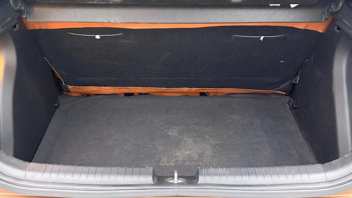 2015 Hyundai i20 Active 1.2 S, Petrol, Manual, 72,534 km, Boot Inside