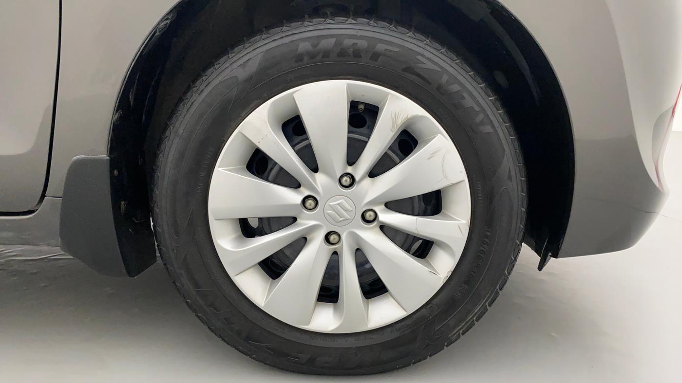 2016 Maruti Baleno DELTA 1.2 K12, Petrol, Manual, 45,893 km, Right Front Tyre