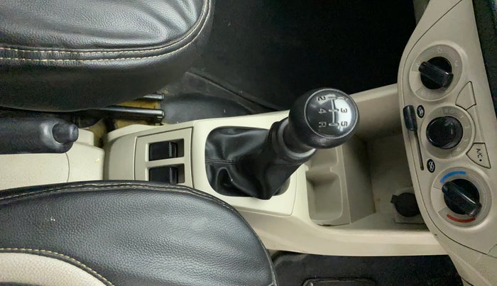 2019 Maruti Alto VXI, CNG, Manual, 74,562 km, Gear Lever