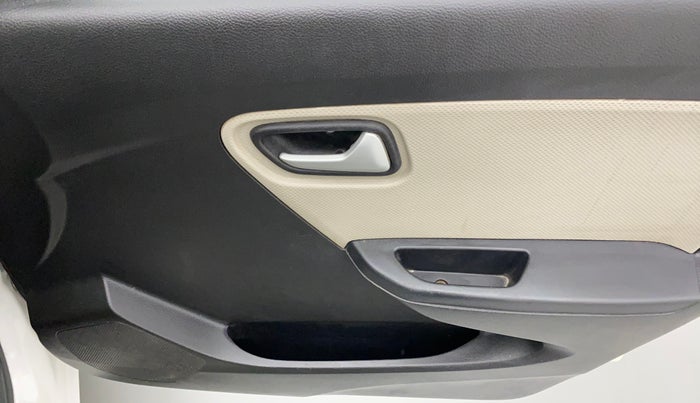 2019 Maruti Alto VXI, CNG, Manual, 74,562 km, Driver Side Door Panels Control