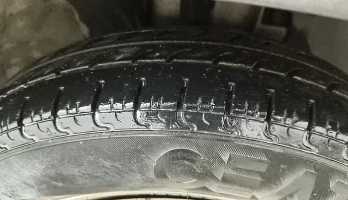 2017 Renault Kwid RXT 0.8, Petrol, Manual, 23,446 km, Right Front Tyre Tread