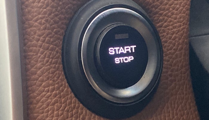 2021 MG HECTOR PLUS SHARP 2.0 DIESEL TURBO MT 6-STR, Diesel, Manual, 33,647 km, Keyless Start/ Stop Button