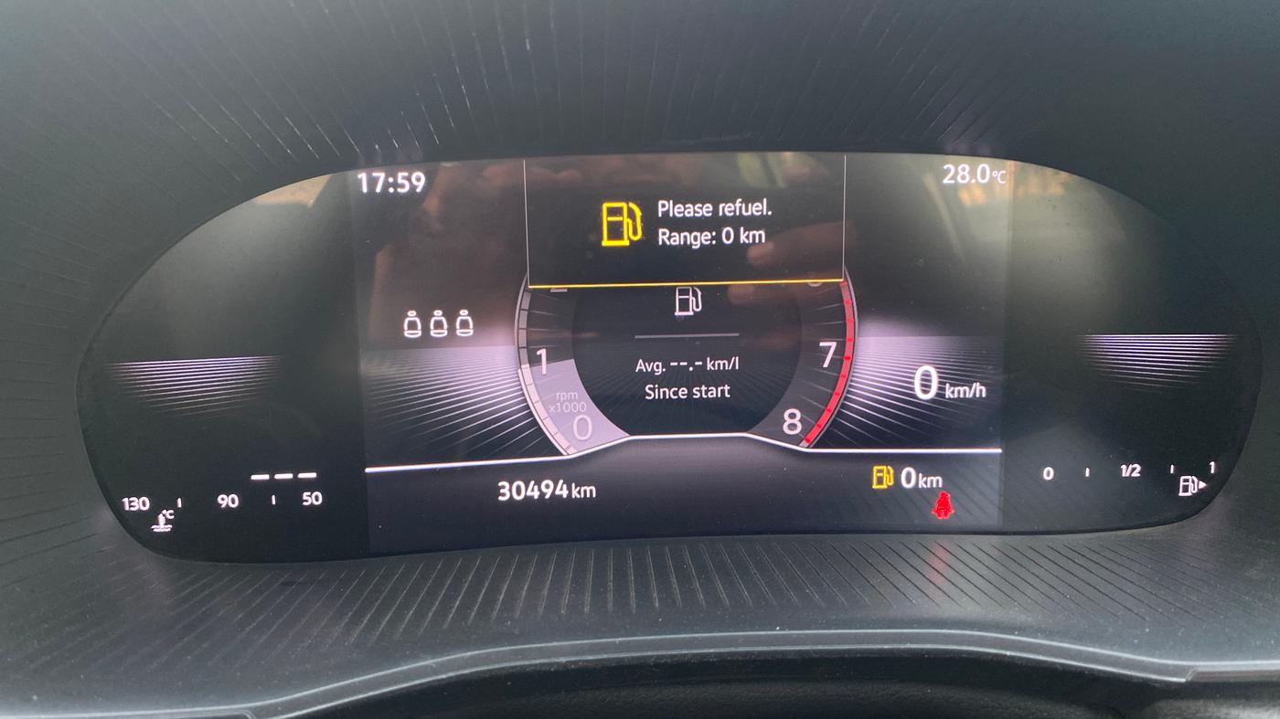 2025 Skoda Kylaq Signature Plus, Petrol, Manual, 30,494 km, Odometer Image