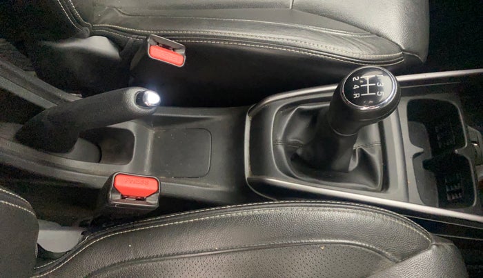 2021 Maruti XL6 ALPHA MT, Petrol, Manual, 50,103 km, Gear Lever