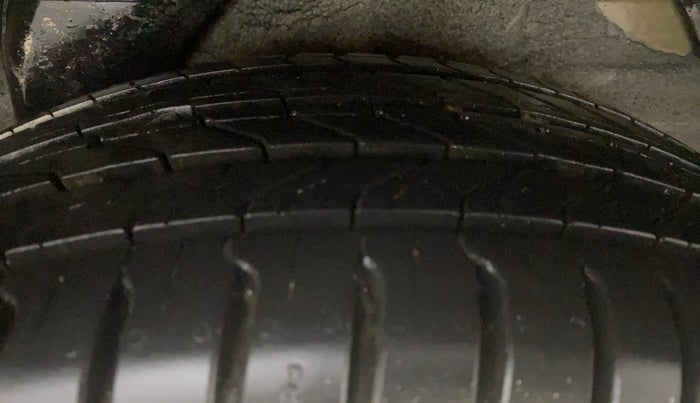 2012 Hyundai i20 SPORTZ 1.2, Petrol, Manual, 44,114 km, Left Rear Tyre Tread