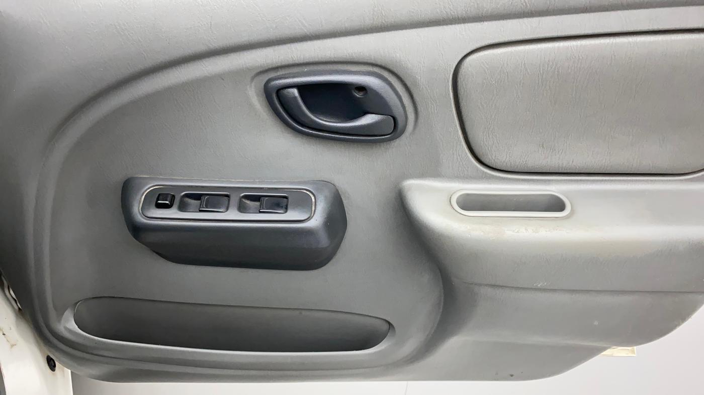 2013 Maruti Alto K10 LXI, Petrol, Manual, 73,152 km, Driver Side Door Panels Control