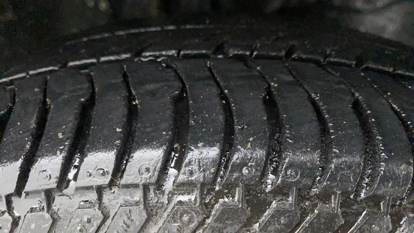 2013 Maruti Alto K10 LXI, Petrol, Manual, 73,152 km, Right Front Tyre Tread