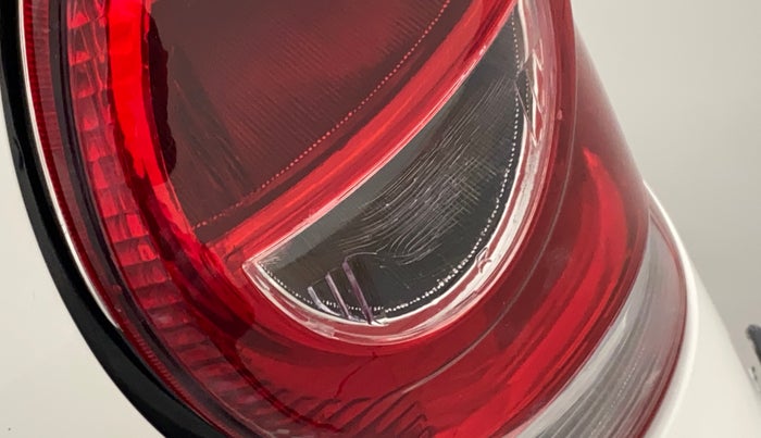 2013 Maruti Alto K10 LXI, Petrol, Manual, 73,152 km, Right tail light - Minor scratches