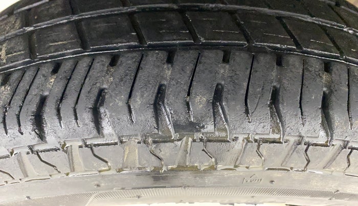 2019 Maruti Alto 800 LXI, Petrol, Manual, 21,037 km, Right Rear Tyre Tread