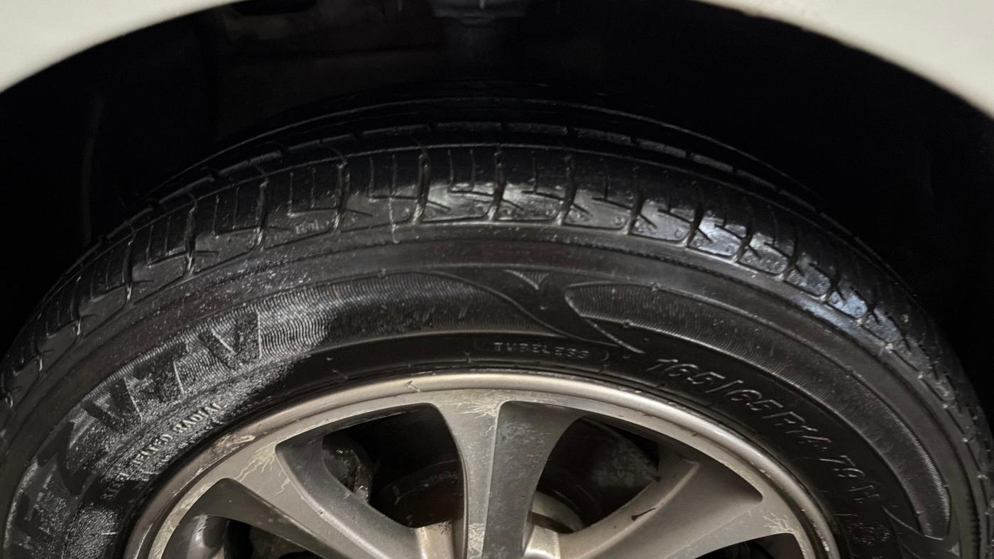 2014 Hyundai Grand i10 SPORTS EDITION 1.2L KAPPA VTVT, Petrol, Manual, 65,671 km, Left Front Tyre Tread