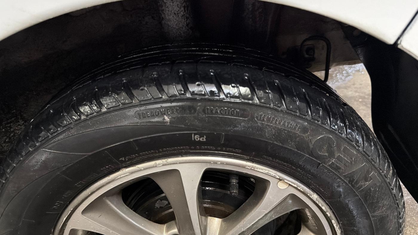 2014 Hyundai Grand i10 SPORTS EDITION 1.2L KAPPA VTVT, Petrol, Manual, 65,671 km, Left Rear Tyre Tread