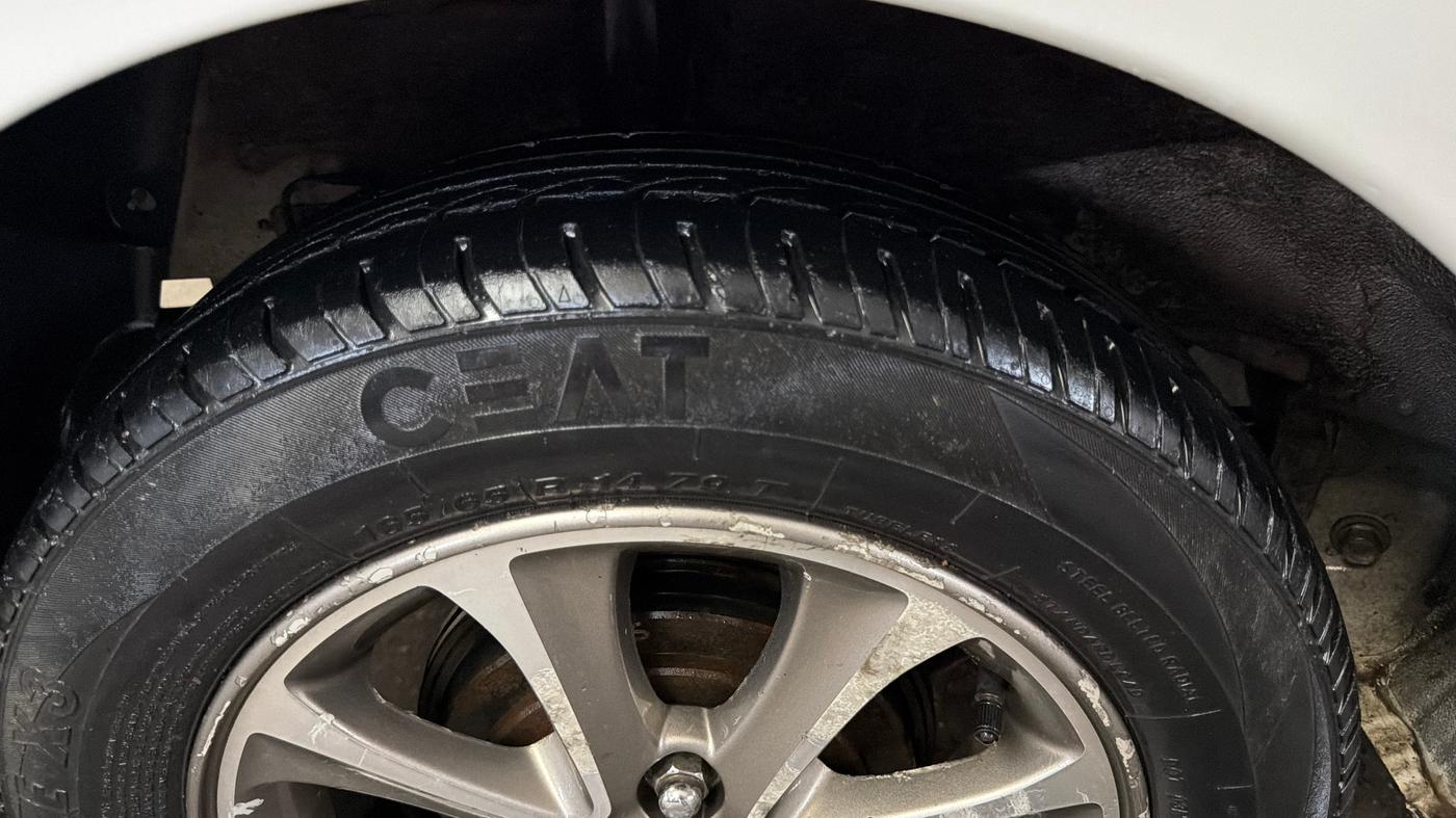 2014 Hyundai Grand i10 SPORTS EDITION 1.2L KAPPA VTVT, Petrol, Manual, 65,671 km, Right Rear Tyre Tread