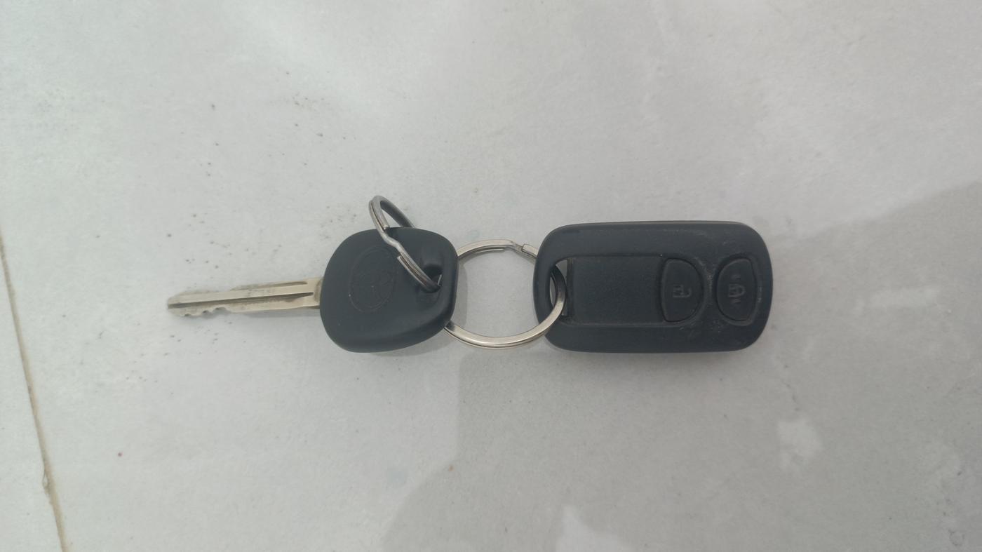 2017 Toyota Etios Liva VX, Petrol, Manual, 76,996 km, Key Close Up