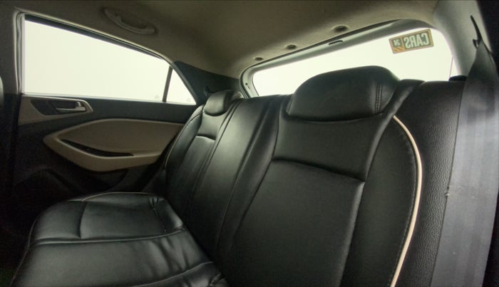 2014 Hyundai Elite i20 MAGNA 1.2, Petrol, Manual, 60,607 km, Right Side Rear Door Cabin