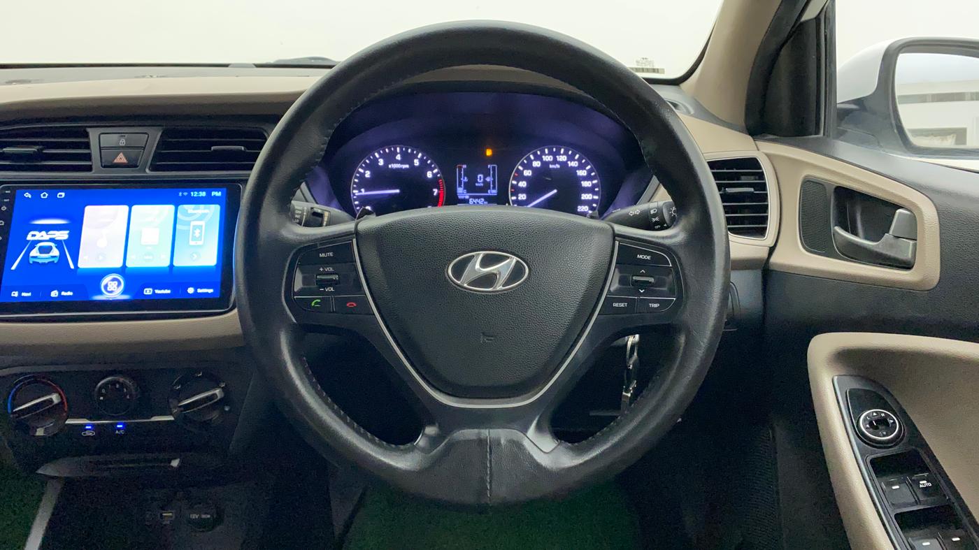 2014 Hyundai Elite i20 MAGNA 1.2, Petrol, Manual, 60,607 km, Steering Wheel Close Up
