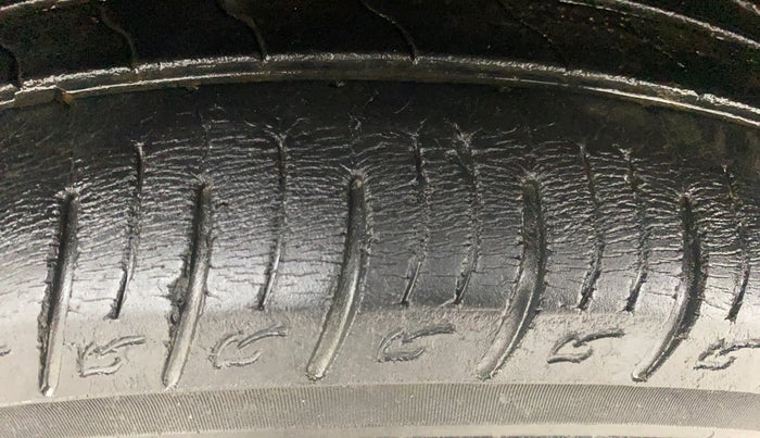 2018 Maruti Vitara Brezza ZDI PLUS, Diesel, Manual, 68,583 km, Left Front Tyre Tread