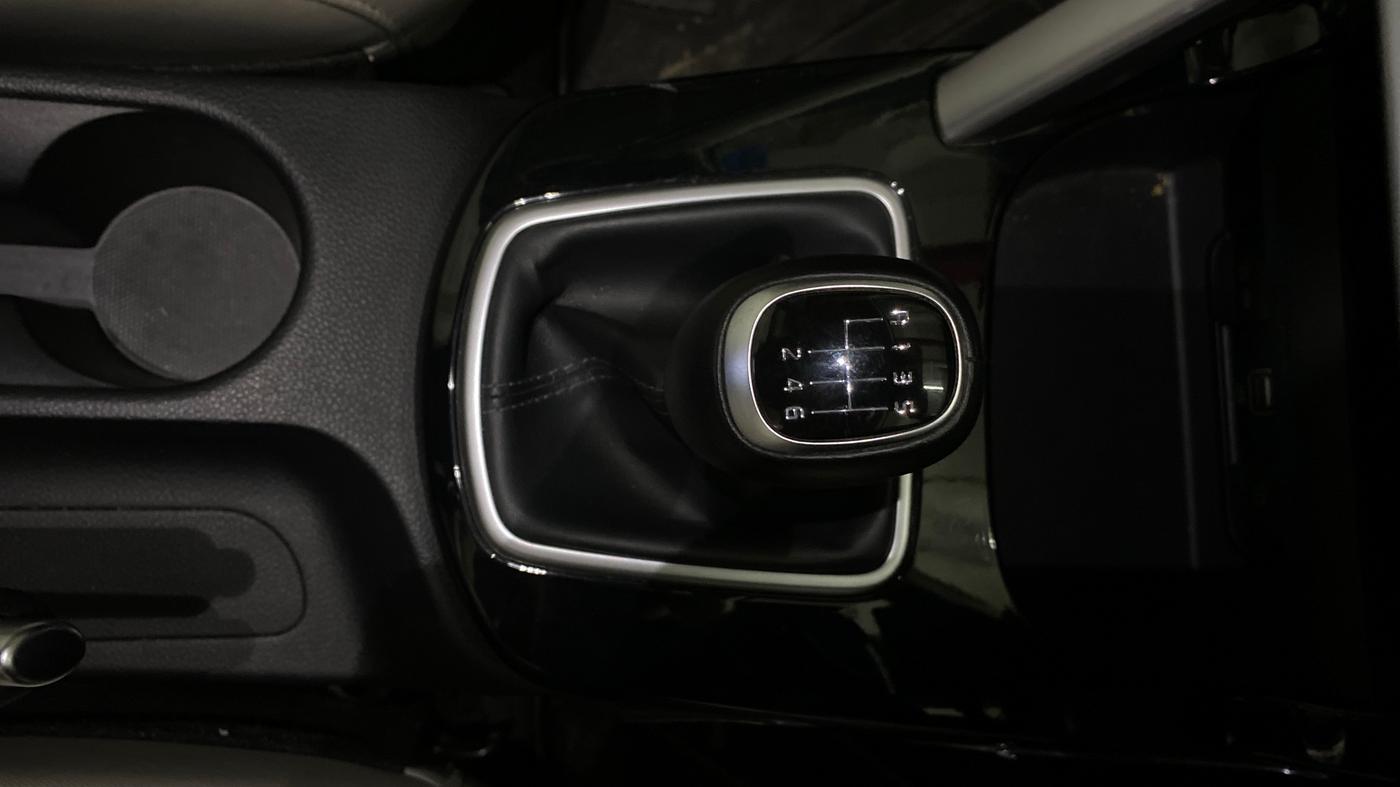 2022 KIA SELTOS HTK PLUS 1.5 IMT, Petrol, Manual, 64,082 km, Gear Lever