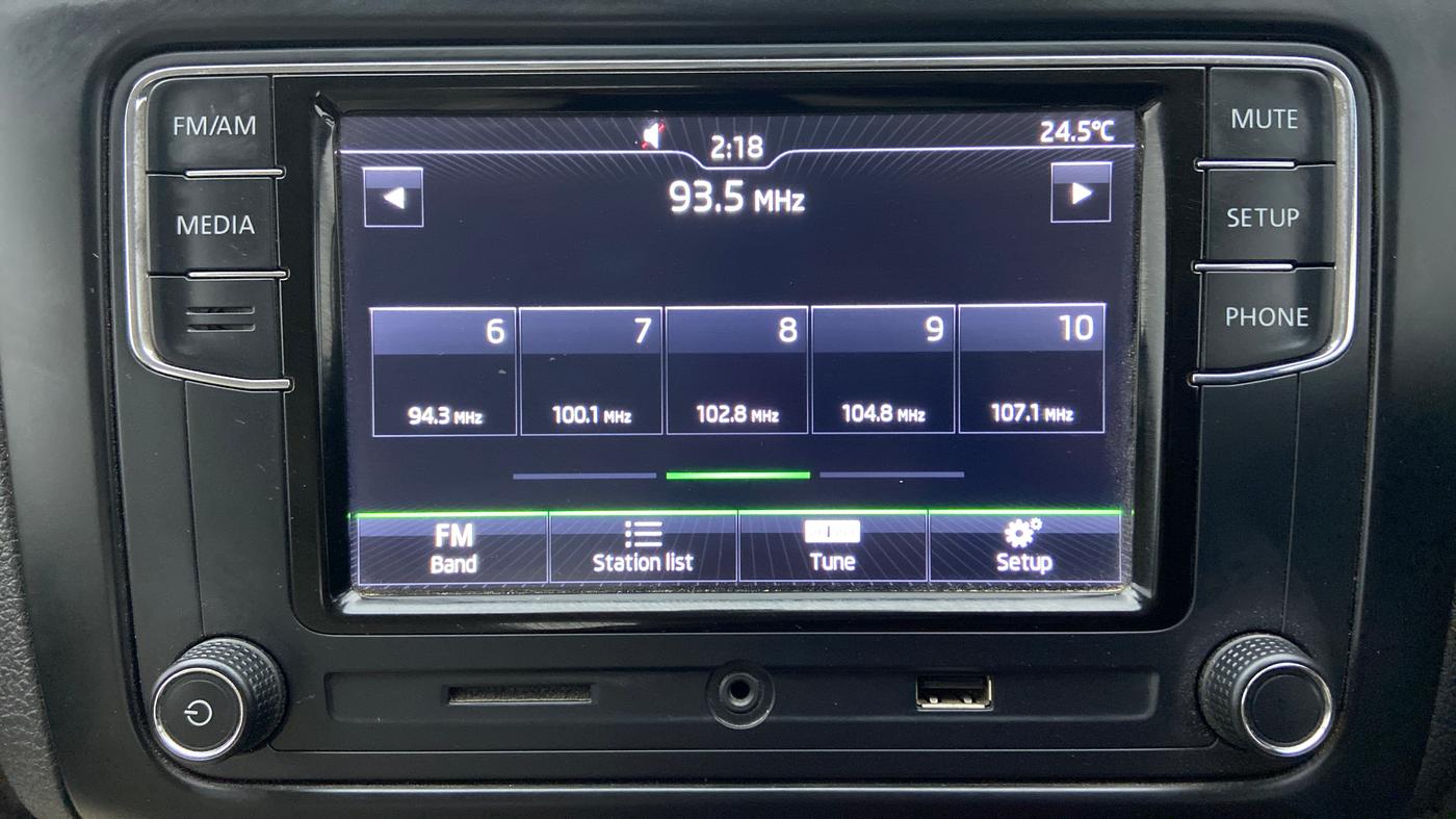 2017 Skoda Rapid 1.5 TDI MT STYLE, Diesel, Manual, 56,523 km, Infotainment System