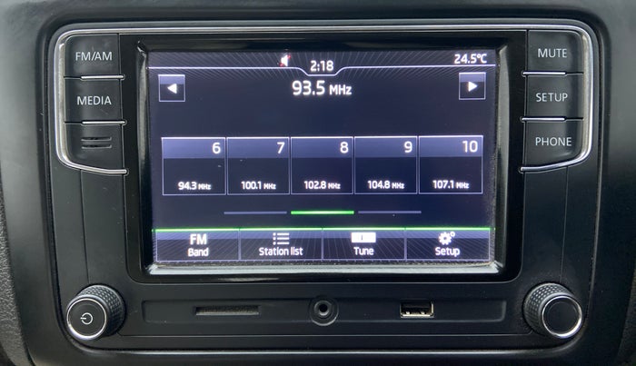2017 Skoda Rapid 1.5 TDI MT STYLE, Diesel, Manual, 56,523 km, Infotainment System