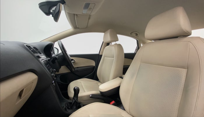 2017 Skoda Rapid 1.5 TDI MT STYLE, Diesel, Manual, 56,523 km, Right Side Front Door Cabin