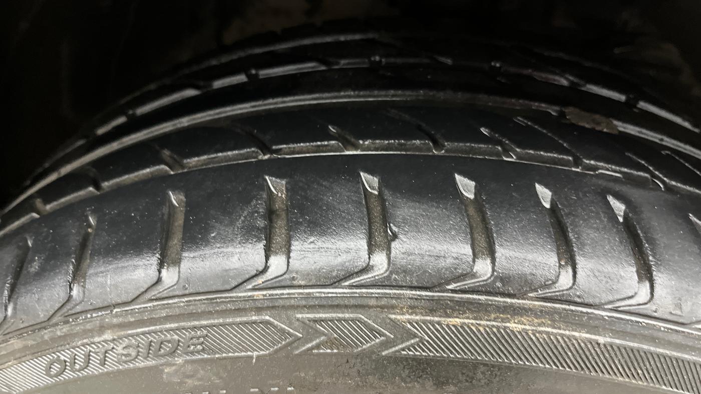 2021 Maruti Baleno ALPHA PETROL 1.2, Petrol, Manual, 87,767 km, Right Front Tyre Tread