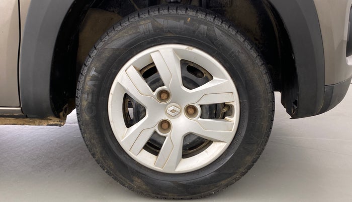 2016 Renault Kwid RXT, Petrol, Manual, 36,375 km, Right Front Wheel