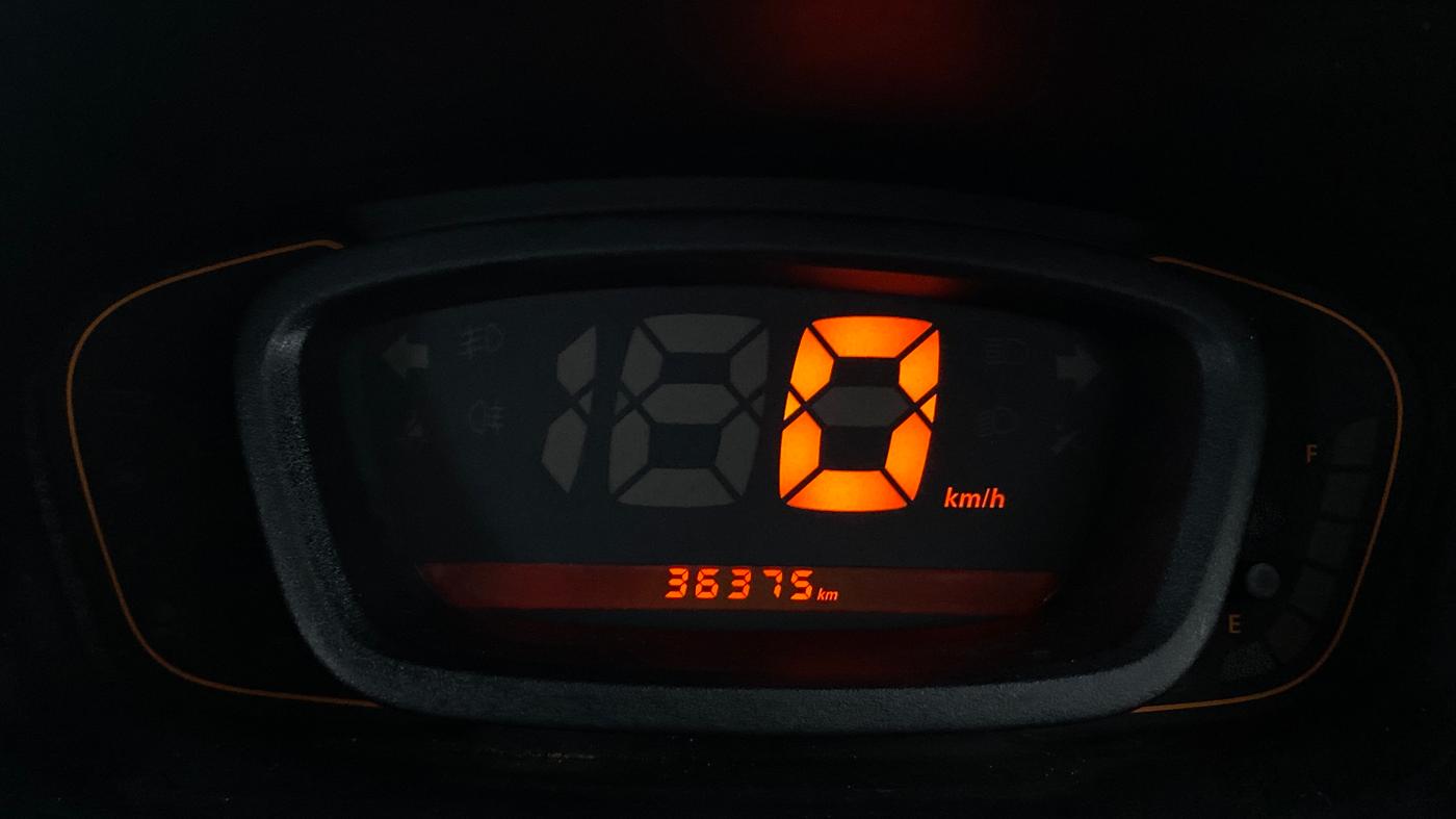2016 Renault Kwid RXT, Petrol, Manual, 36,375 km, Odometer Image