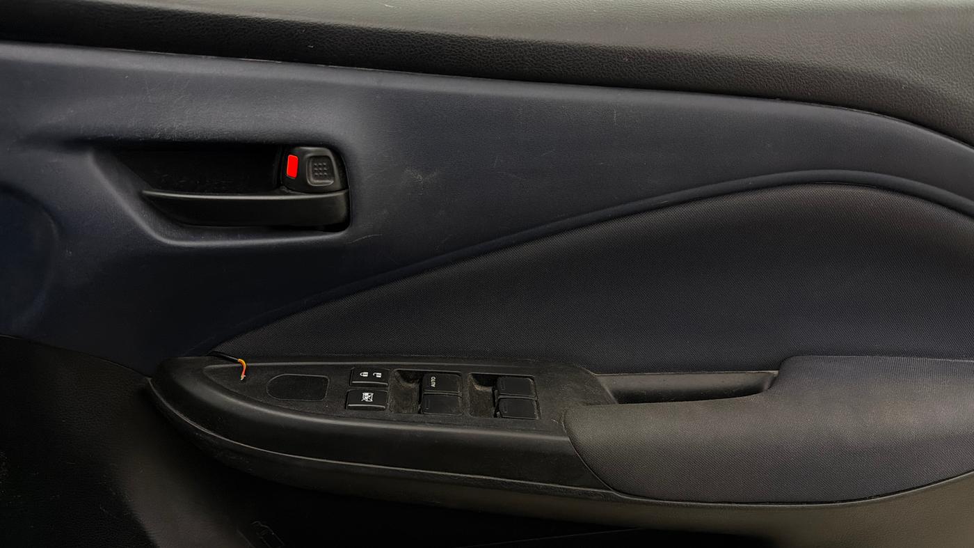 2023 Maruti Baleno SIGMA PETROL 1.2, Petrol, Manual, 82,522 km, Driver Side Door Panels Control