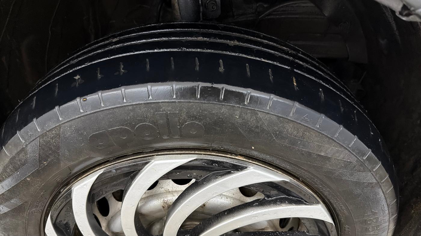 2023 Maruti Baleno SIGMA PETROL 1.2, Petrol, Manual, 82,522 km, Right Front Tyre Tread