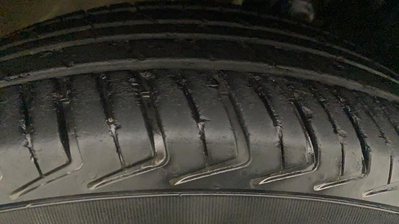 2021 Maruti New Wagon-R LXI CNG (O) 1.0, CNG, Manual, 50,486 km, Right Rear Tyre Tread