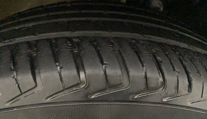 2021 Maruti New Wagon-R LXI CNG (O) 1.0, CNG, Manual, 50,486 km, Right Rear Tyre Tread