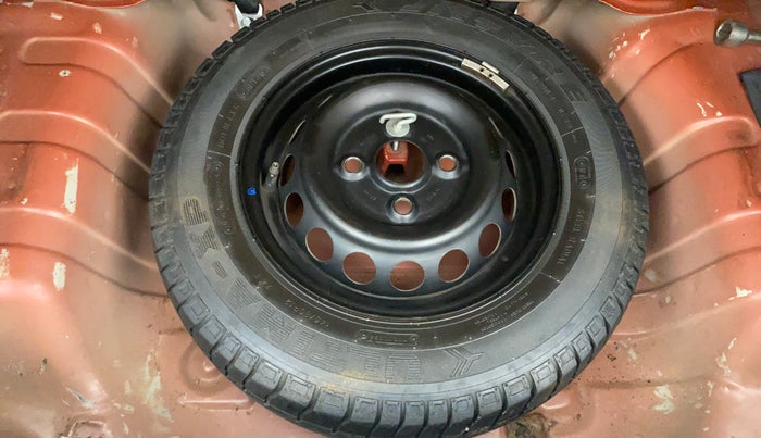 2014 Maruti Alto 800 LXI, Petrol, Manual, 1,01,422 km, Spare Tyre