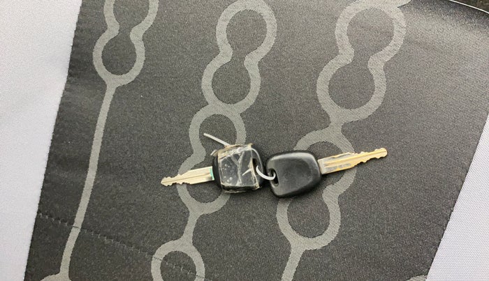 2014 Maruti Alto 800 LXI, Petrol, Manual, 1,01,422 km, Key Close Up