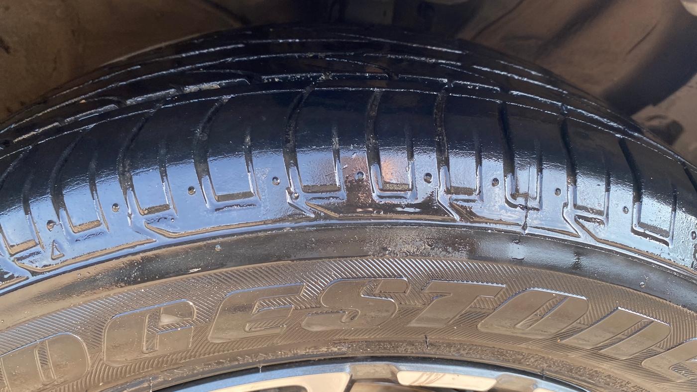 2020 KIA SELTOS GTX PLUS DCT 1.4 PETROL, Petrol, Automatic, 1,28,425 km, Right Front Tyre Tread