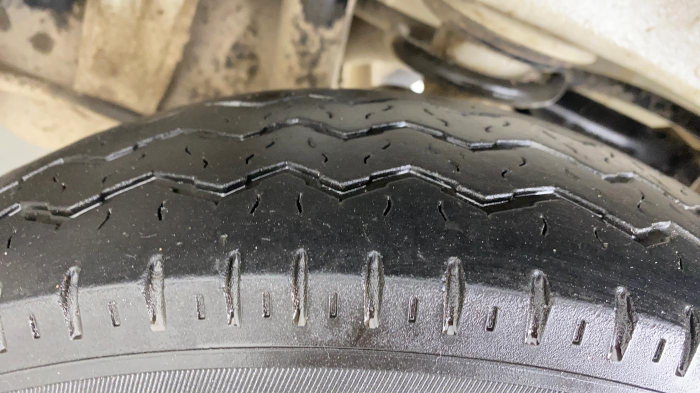 2018 Maruti Alto 800 LXI CNG, CNG, Manual, 95,040 km, Left Rear Tyre Tread