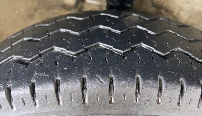 2018 Maruti Alto 800 LXI CNG, CNG, Manual, 95,040 km, Right Front Tyre Tread