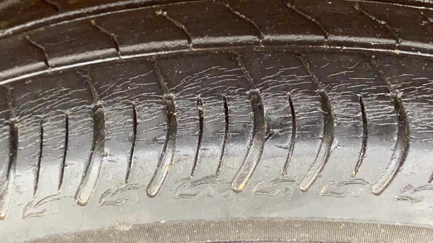 2019 Maruti S PRESSO VXI (O), Petrol, Manual, 27,079 km, Left Front Tyre Tread