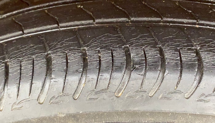 2019 Maruti S PRESSO VXI (O), Petrol, Manual, 27,079 km, Left Front Tyre Tread
