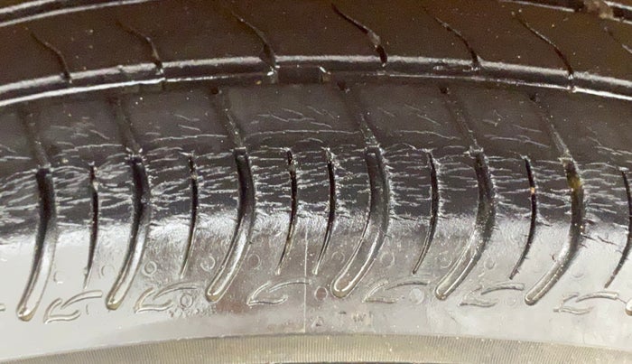2019 Maruti S PRESSO VXI (O), Petrol, Manual, 27,079 km, Right Rear Tyre Tread