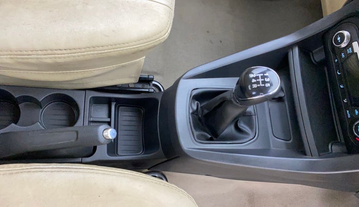 2017 Ford Figo Aspire TITANIUM 1.2 PETROL, Petrol, Manual, 30,082 km, Gear Lever