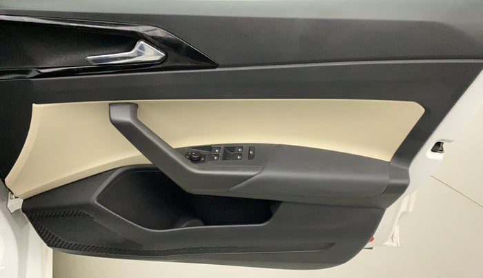 2023 Skoda SLAVIA STYLE 1.5L TSI DSG, Petrol, Automatic, 4,837 km, Driver Side Door Panels Control