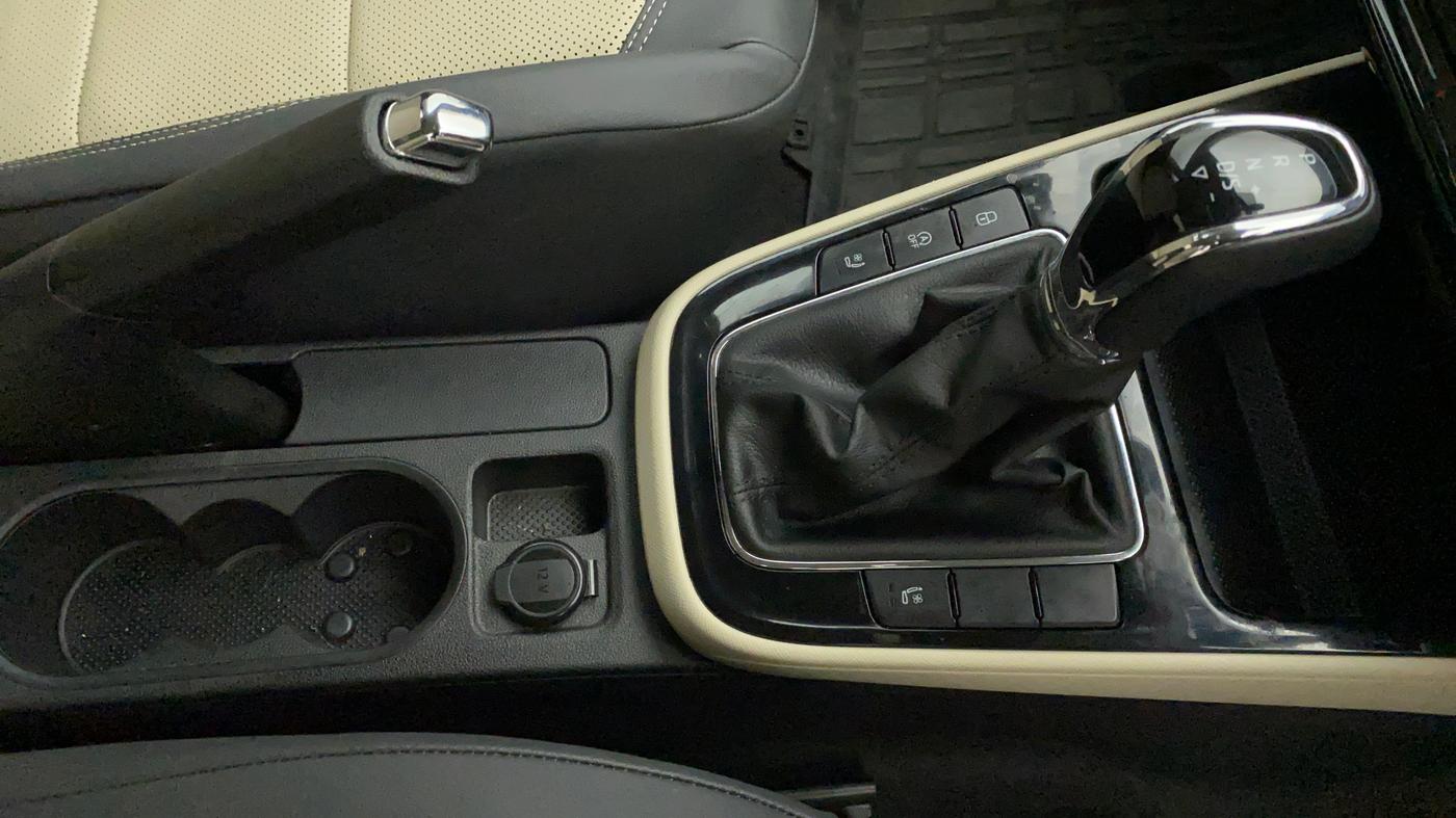 2023 Skoda SLAVIA STYLE 1.5L TSI DSG, Petrol, Automatic, 4,837 km, Gear Lever