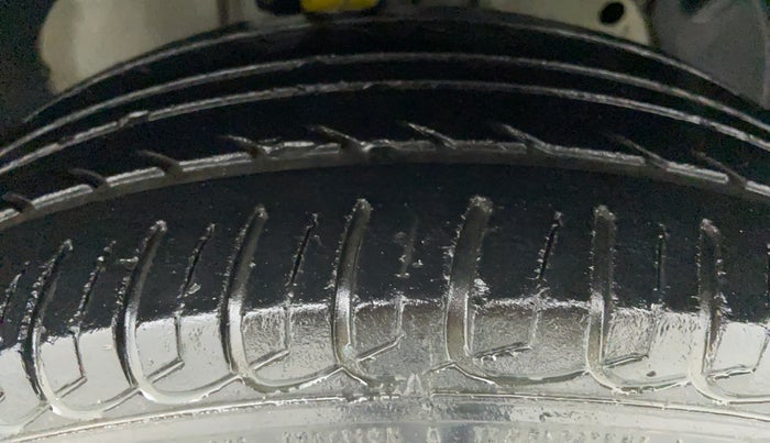2014 Ford Ecosport 1.5TITANIUM TDCI, Diesel, Manual, Right Front Tyre Tread