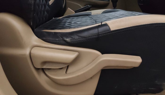 2015 Honda Amaze 1.2L I-VTEC S, Petrol, Manual, 68,154 km, Driver Side Adjustment Panel