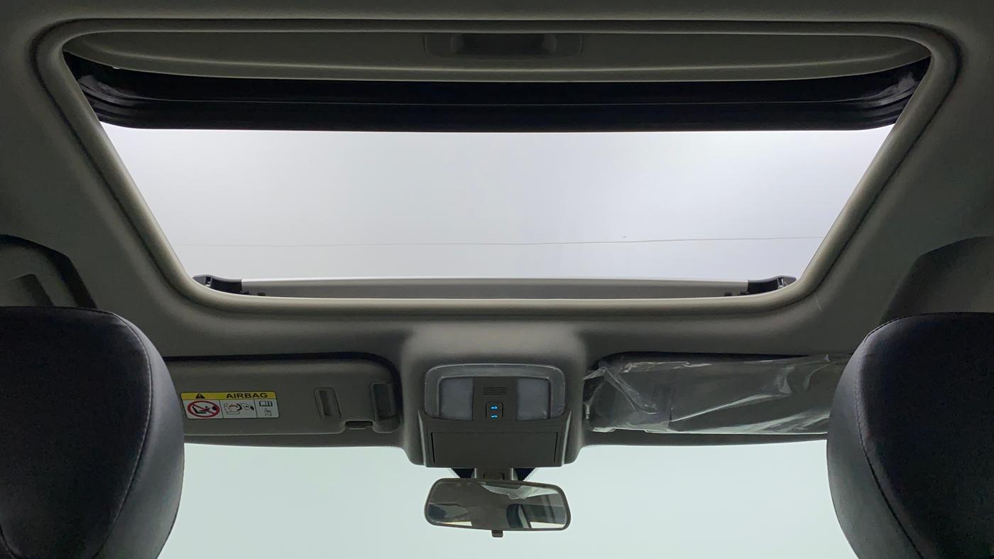 2020 Mahindra XUV500 W9, Diesel, Manual, 21,468 km, Moonroof/ Sunroof